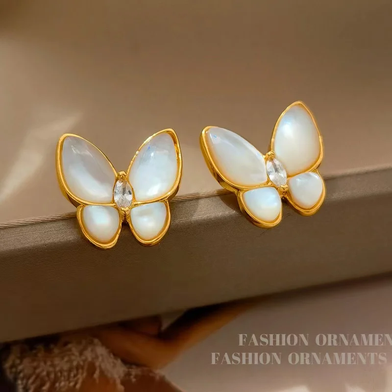 

Exquisite and Luxury Natural Beimu Butterfly Earrings, Simple and Fashionable Brand Jewelry