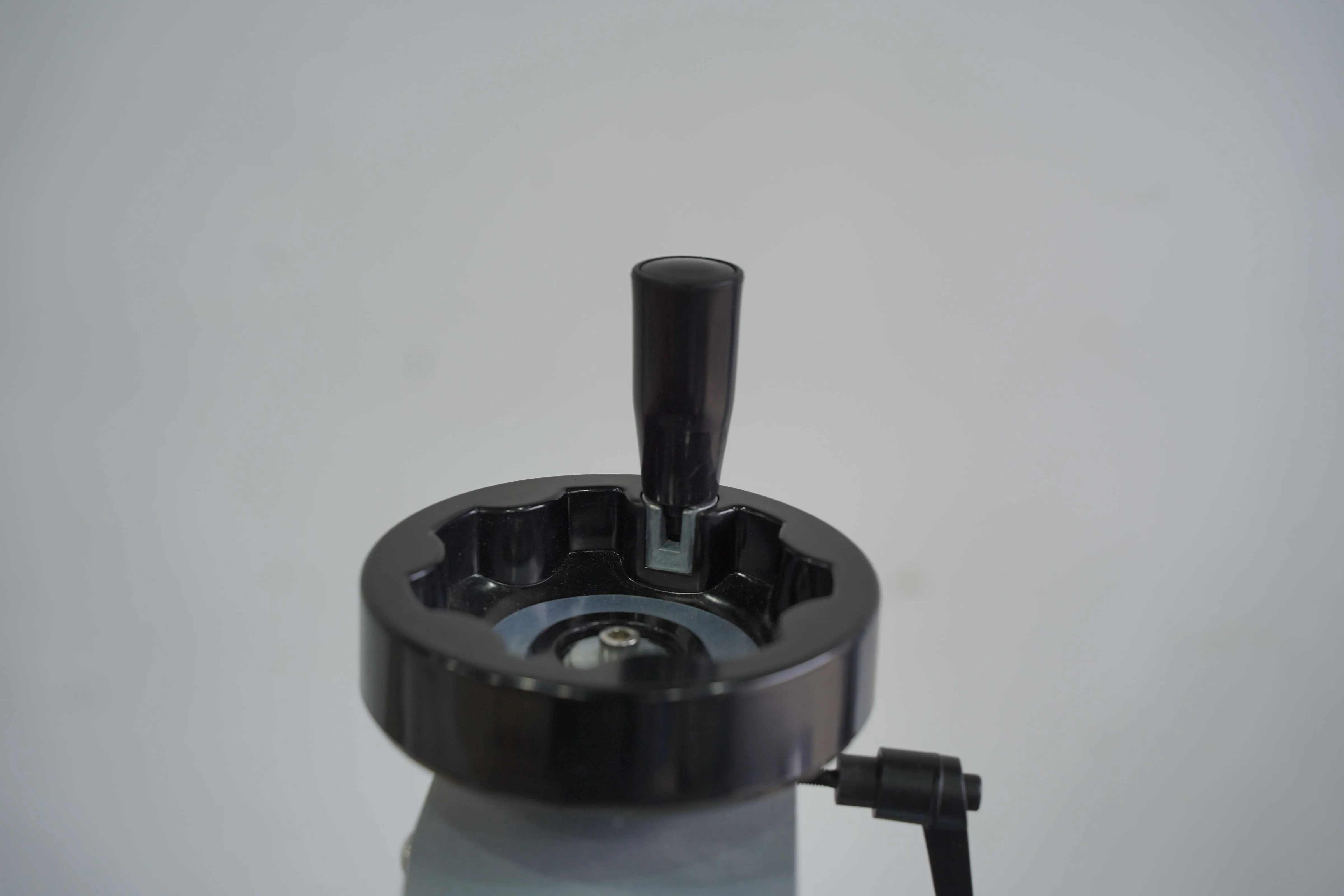 Máquina de solda a laser de fibra dividida de alta precisão, 60w/150w/200w qcw para bateria de lítio e componentes de alta precisão