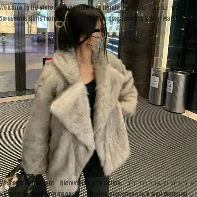 ผู้หญิงฤดูหนาวแขนยาวFluffy Jacket 2024 ขนาดใหญ่หลวมสบายๆนุ่มหนาWarm Hairy Faux Fox Fur Coat