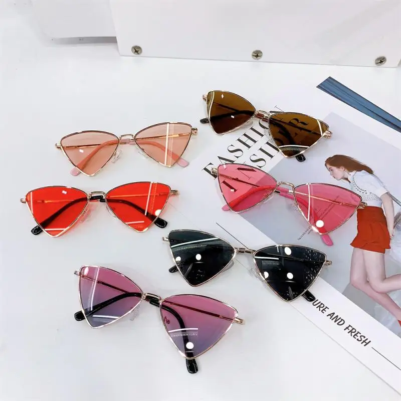 Children Cat Eye Sunglasses Kids Fashion Sunglasses UV Protection Metal Triangle Glasses Girls Boys Street Photography Props