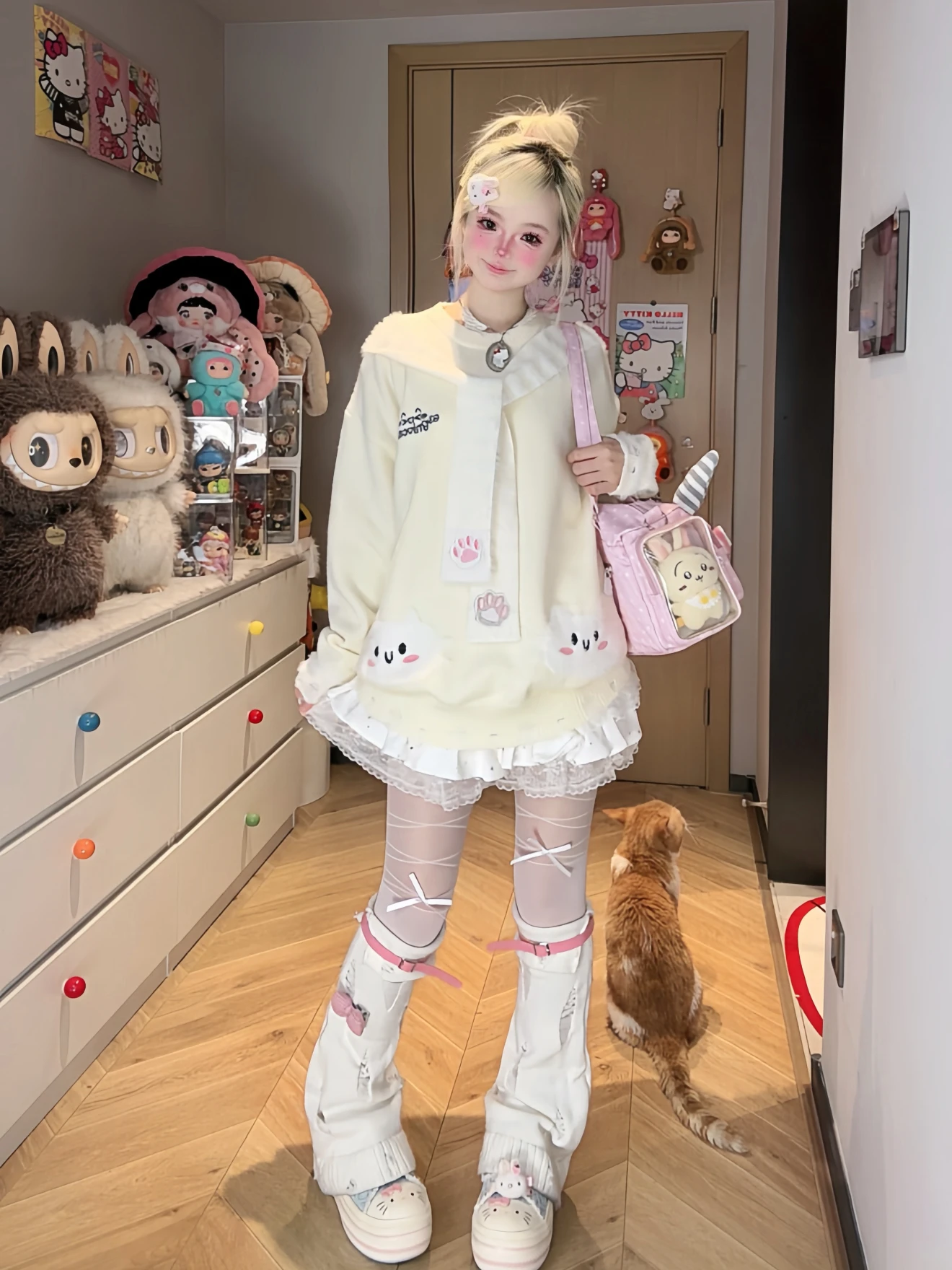 かわいいプルオーバーセーター女性のための秋と冬漫画刺繍ショールラウンドネック長袖ルーズフィット暖かいトップ