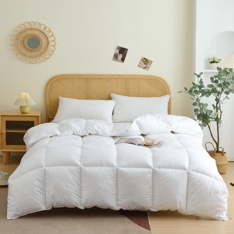Imitation Goose Down Comforter White Quilt Five-Star Hotel Home Duvet Ultra Fluffy Single Autumn Winter Spring Quilted Blanket