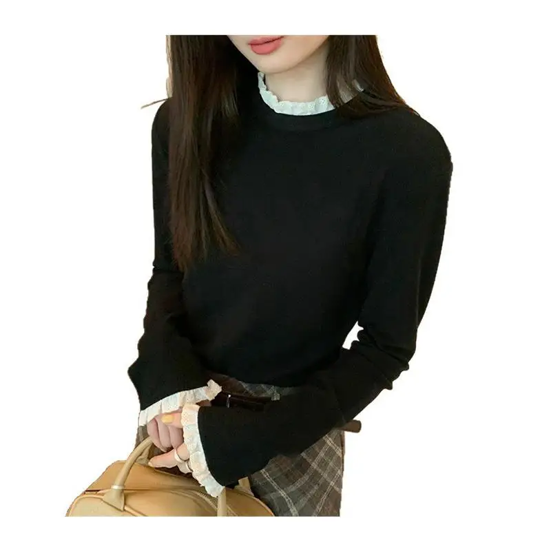 تي شيرت نسائي كوري Sle طويل Sve Mo Ne مزين بالدانتيل بقصة ضيقة وياقة مفتوحة وسحب فوق اللون