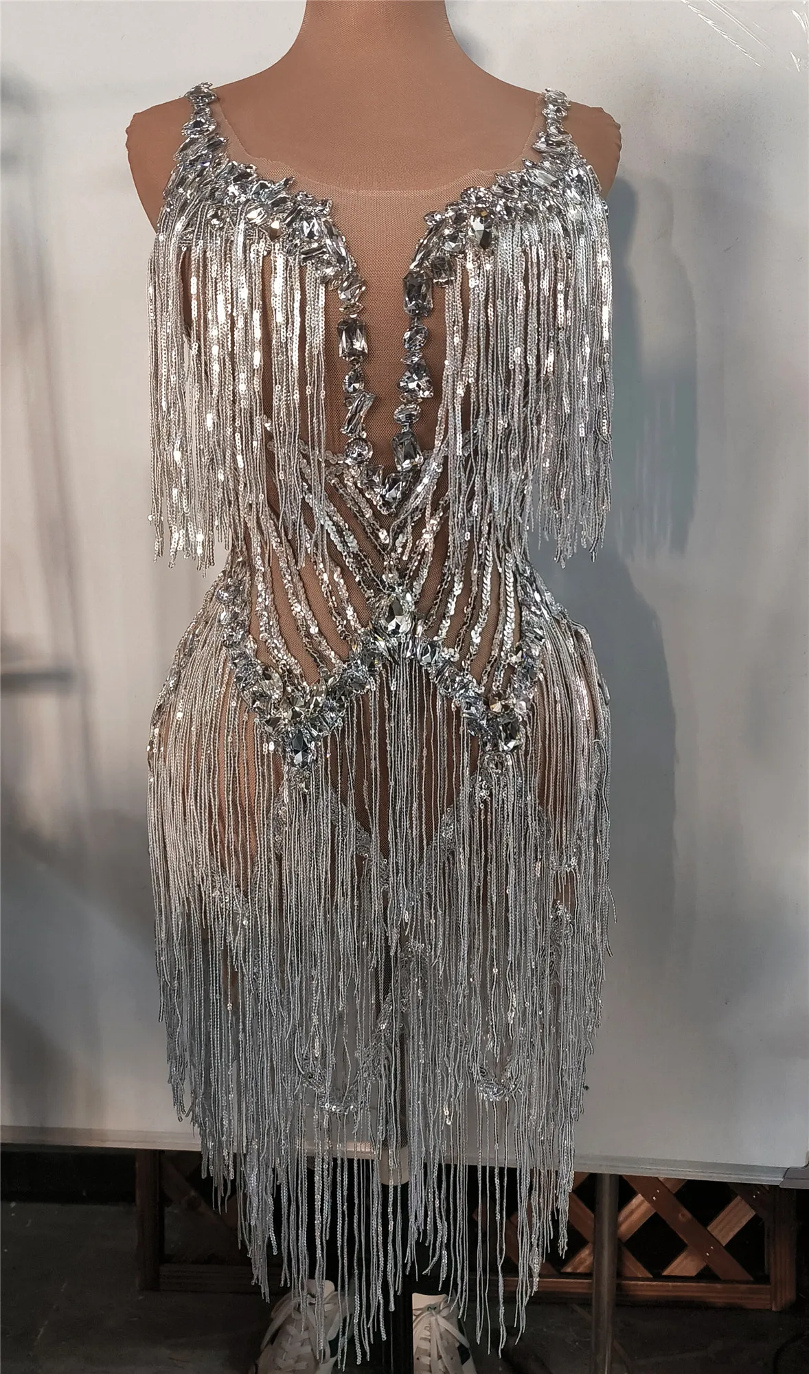Sparkly Silver Rhinestones Sequins FringesTransparent Dress Birthday Celebrate CostumeProm Party Show Sexy Dress muyuye  B106