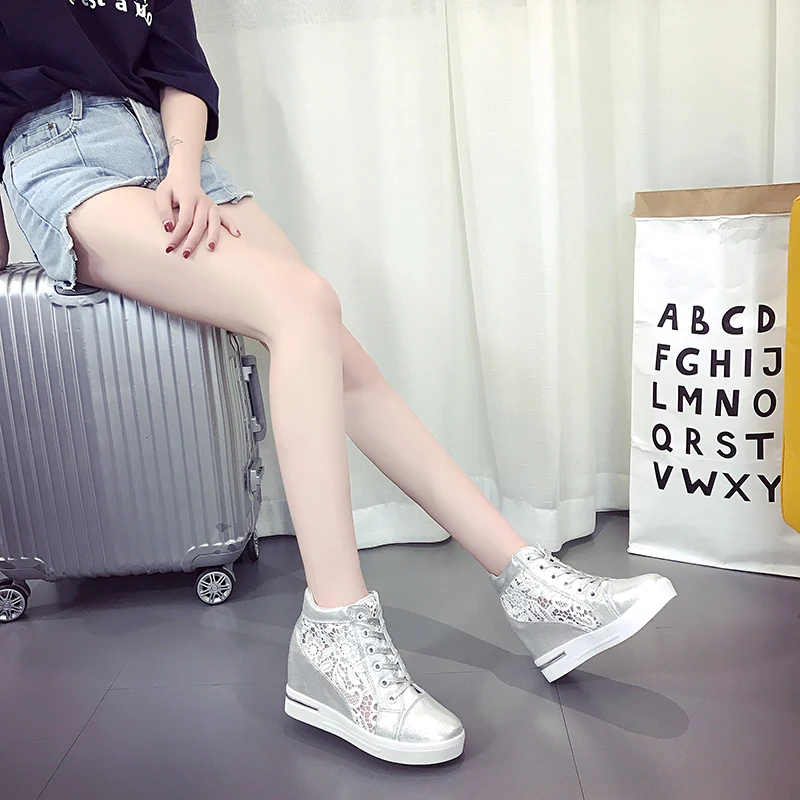 Women Wedge Platform Sneakers Rubber Brogue Leather High heels Lace Up Shoes Pointed Toe Height Increasing Creepers White Silver