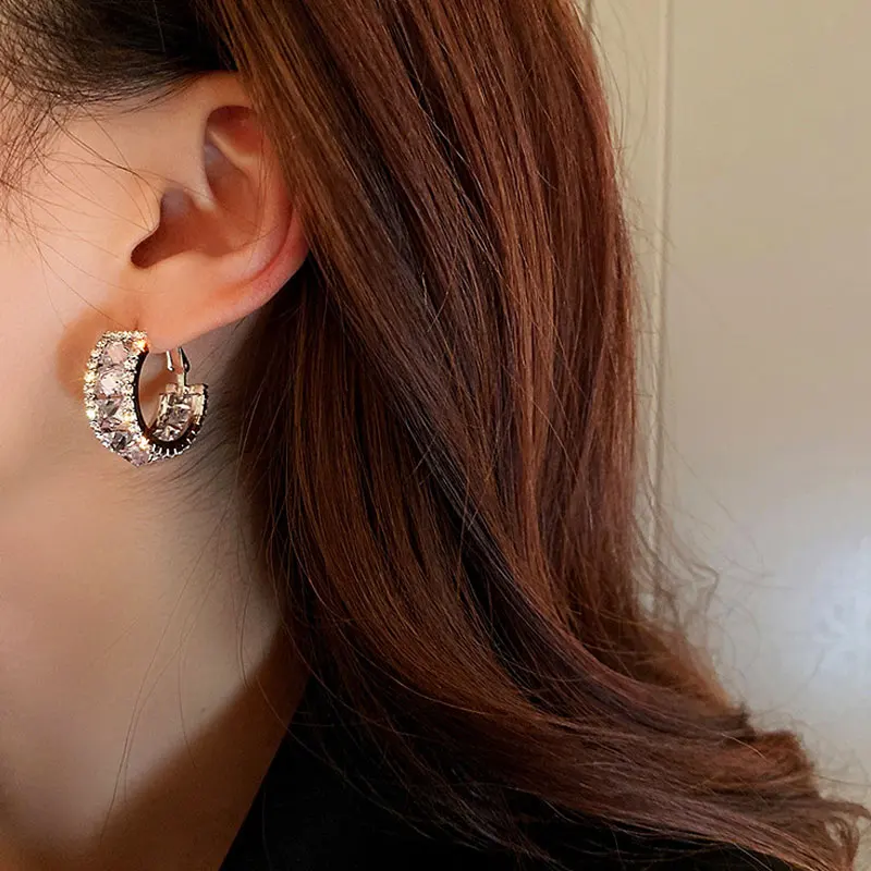 JUWANG Round Personalized Geometry Bling Aaa Zircon Earrings Flash Micro Inlaid Fashion Exquisite Charm Earrings Accessories