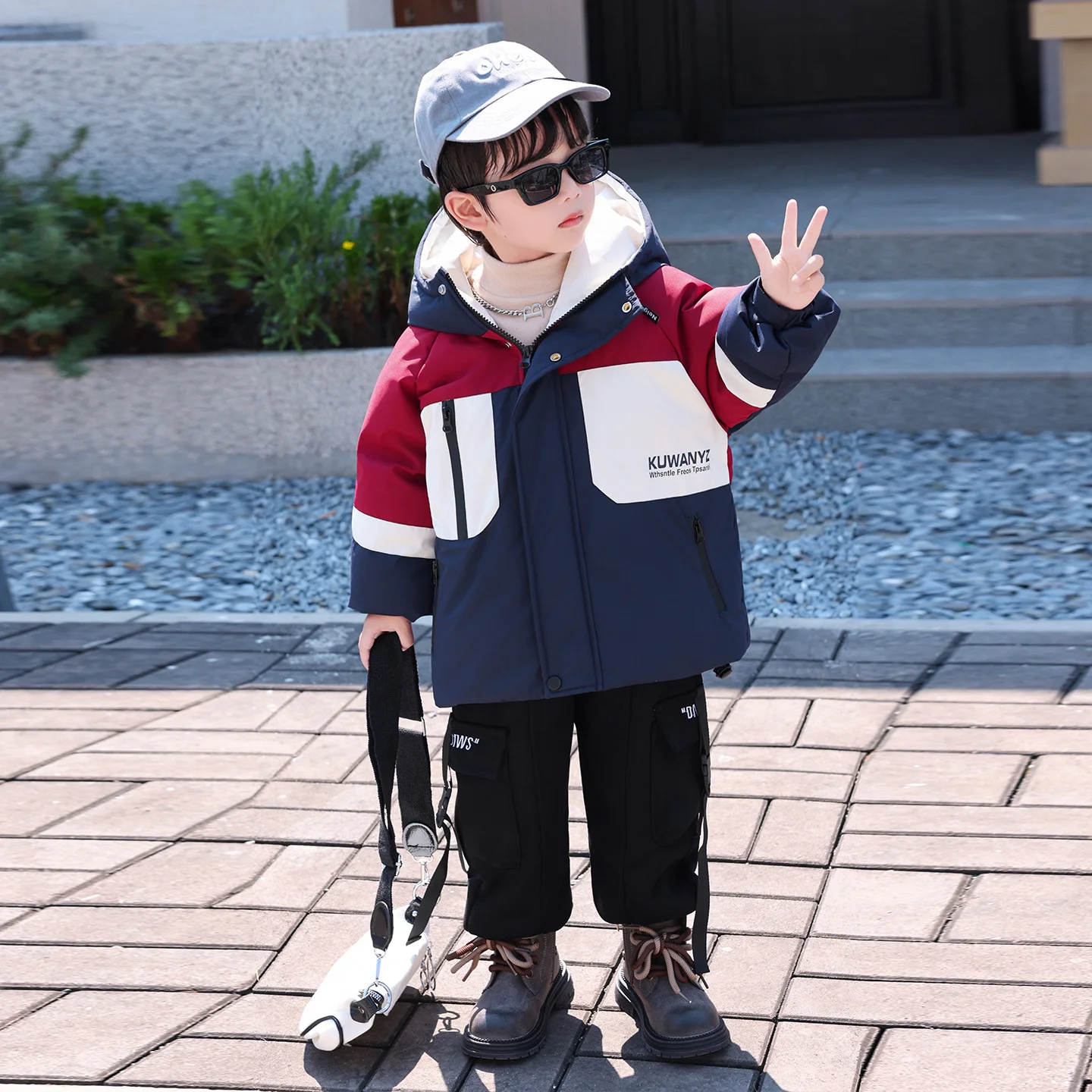 

Зимняя утепленная куртка для мальчиков с капюшоном, детская зимняя одежда, наполнитель 90% белый утиный пух, молодежный модный корейский стиль