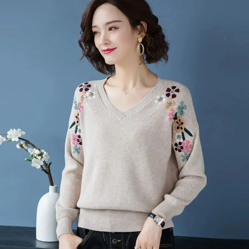 V-neck Embroidery knitted Pullovers Women Fashion Autumn Elastic Sweaters Large Size Casual Knitwear Tops Femme Bottoming Shirt