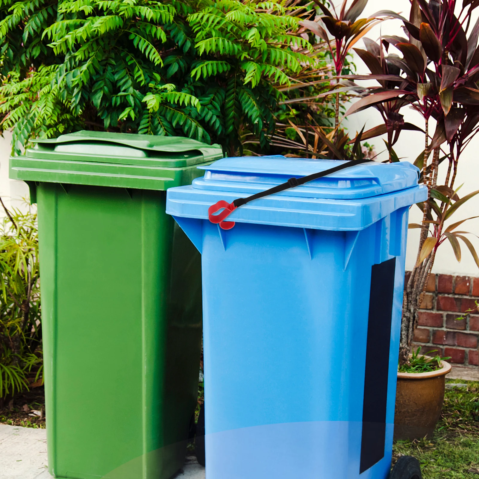 

Trash Can Lock Universal Fit Elastic Rope Child Proof Bear Trash Bin Lid Locks Outdoor Garbage Strap Nylon Material Easy