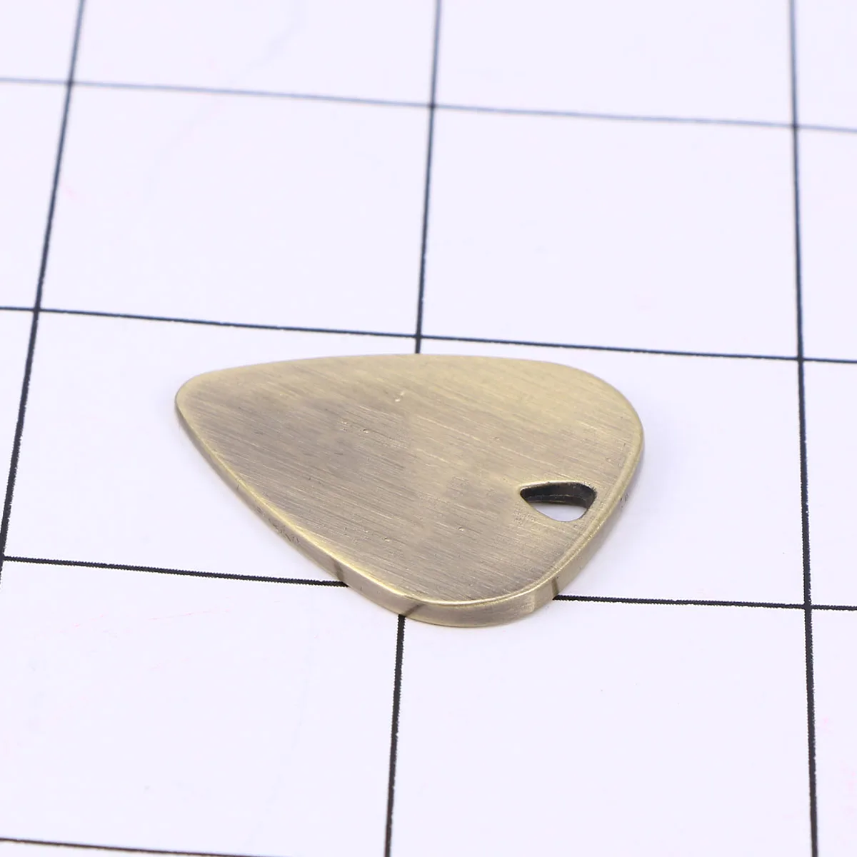

1pc Creative Guitar Pick Necklace Pendant Metal Sensitive Skin DIY Lead Nickel Anniversary Birthday for Musician