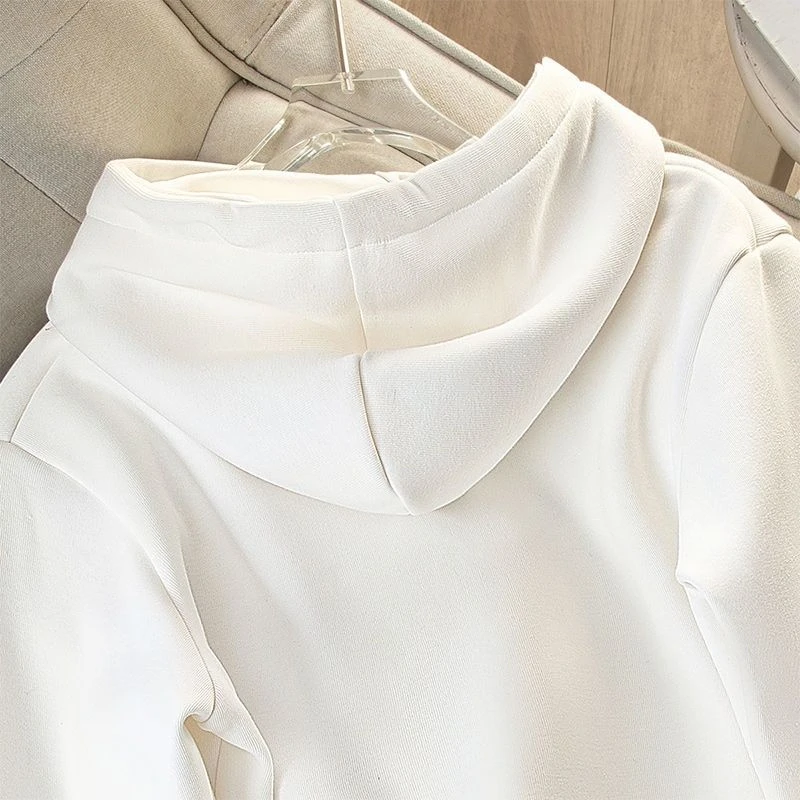 يتميز المجموعة الشتوية الجديدة لعام 2025 على سويت شيرت بغطاء للرأس سميك من الصوف، ملابس خارجية أنيقة للأزواج