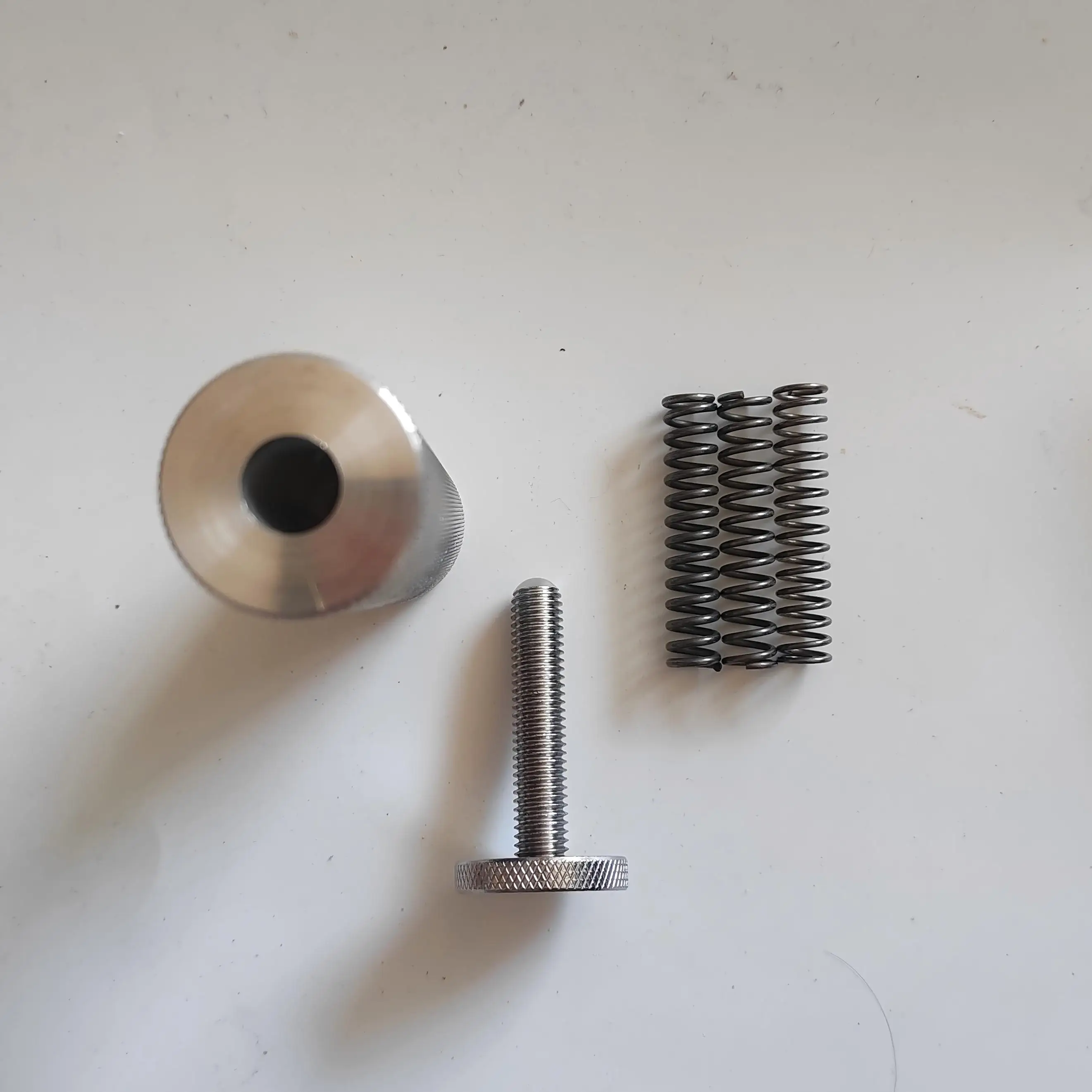 Aluminiumlegierung Thenar Eminence Daumenstärker Handgriff Muskelkraft-Trainingsgerät Fingertrainer mit 3 Federn – Detail 5