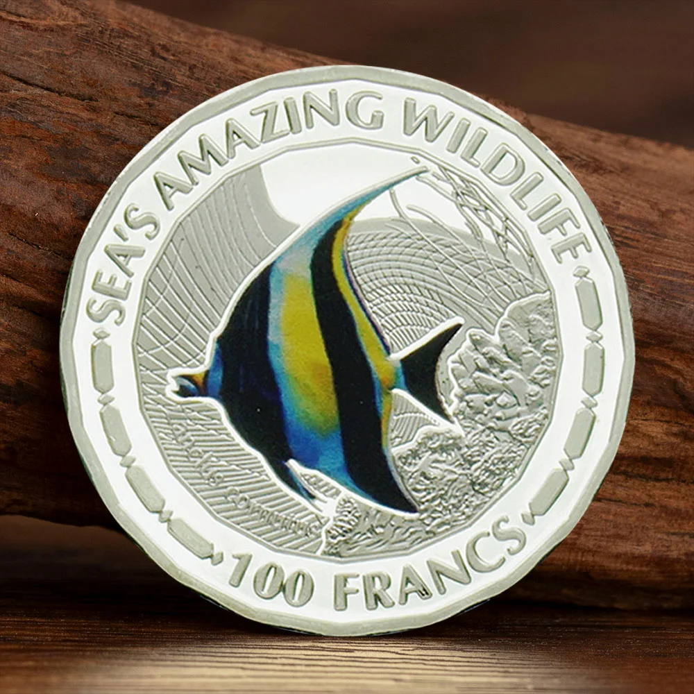Tropical Fish Commemorative Silver-plated Scythe Fish Collectible Coin