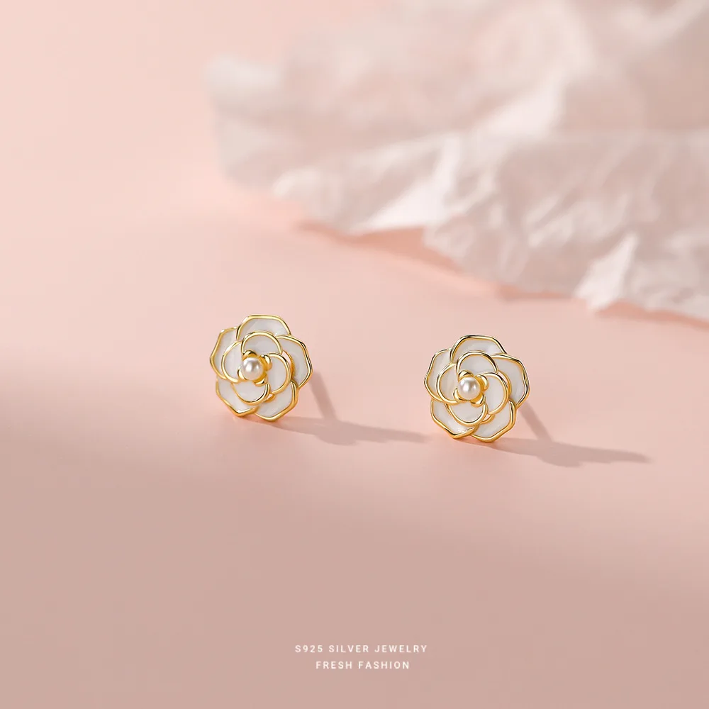 Pendientes de plata de ley 925 para mujer, aretes con forma de flor de Camelia con perlas Retro, joyería de lujo ligera francesa Simple