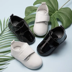 KIDSUN-zapatos de piel sintética para bebé recién nacido, calzado de goma para primeros pasos, suela suave, planos, antideslizantes, informales, con cara de espejo