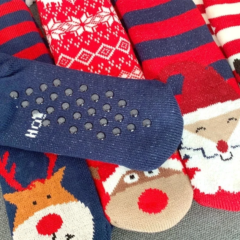 Chaussettes de noël antidérapantes pour femmes, chaussettes de sol souples, chaussures d'intérieur, cadeaux de noël