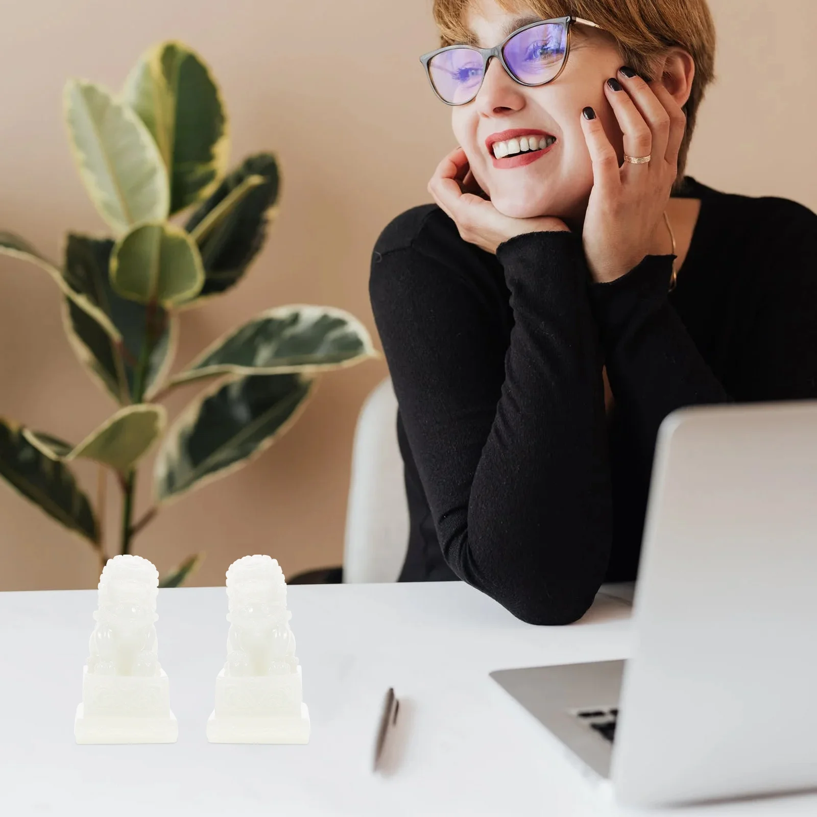 

1Pair Resin Lion Statue Chic Realistic Lovely Decoration for Home Garden Landscape Visual Enjoyment Lion Statue