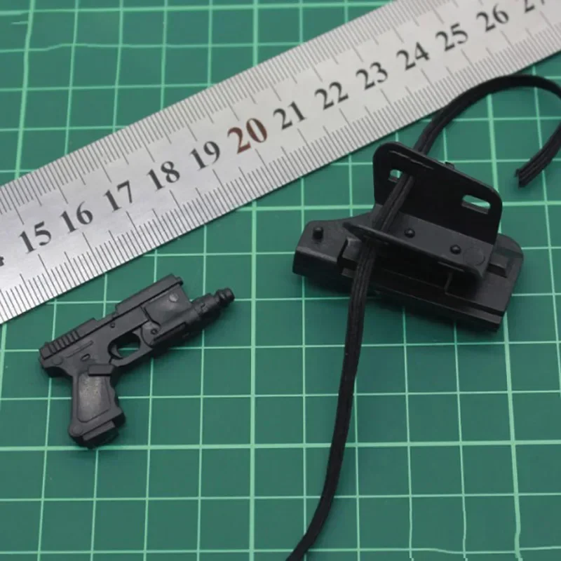 1/6 Scale Pistol Gun with Holster Weapon Model Set for 12 Inch Action Figure Body Toy  Doll Accessories Cannot Shooting