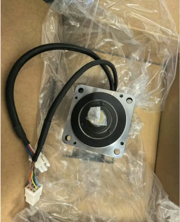 

SGMP-04A3TM11 99%New and original in box servo motor