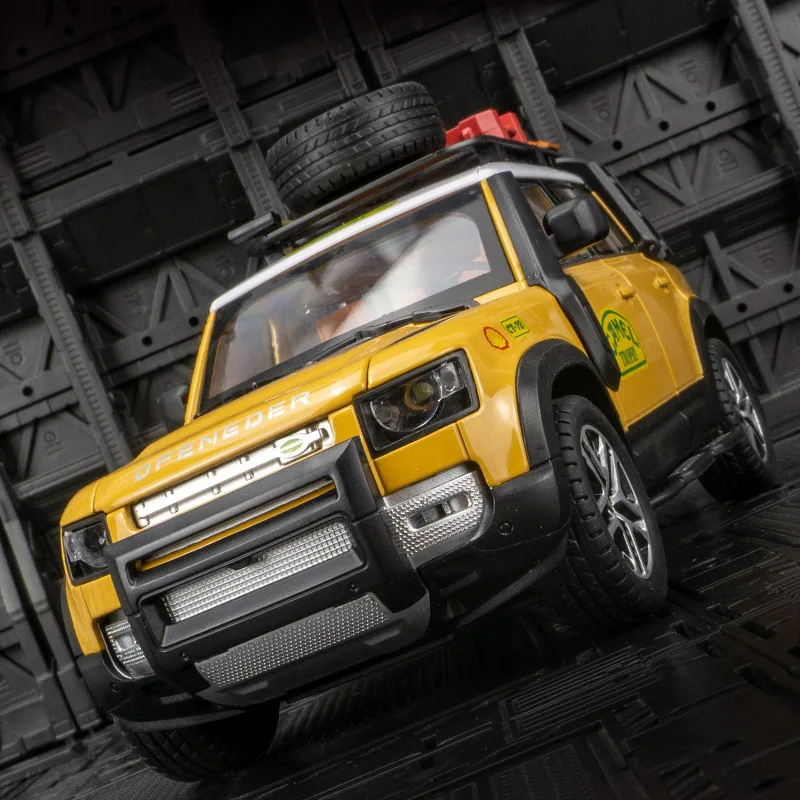 1:24 Camel Cup Land Rover Defender With Tools Alloy Diecasts & Toy Vehicles Toy Car Model Sound and light Collection Toy Gift
