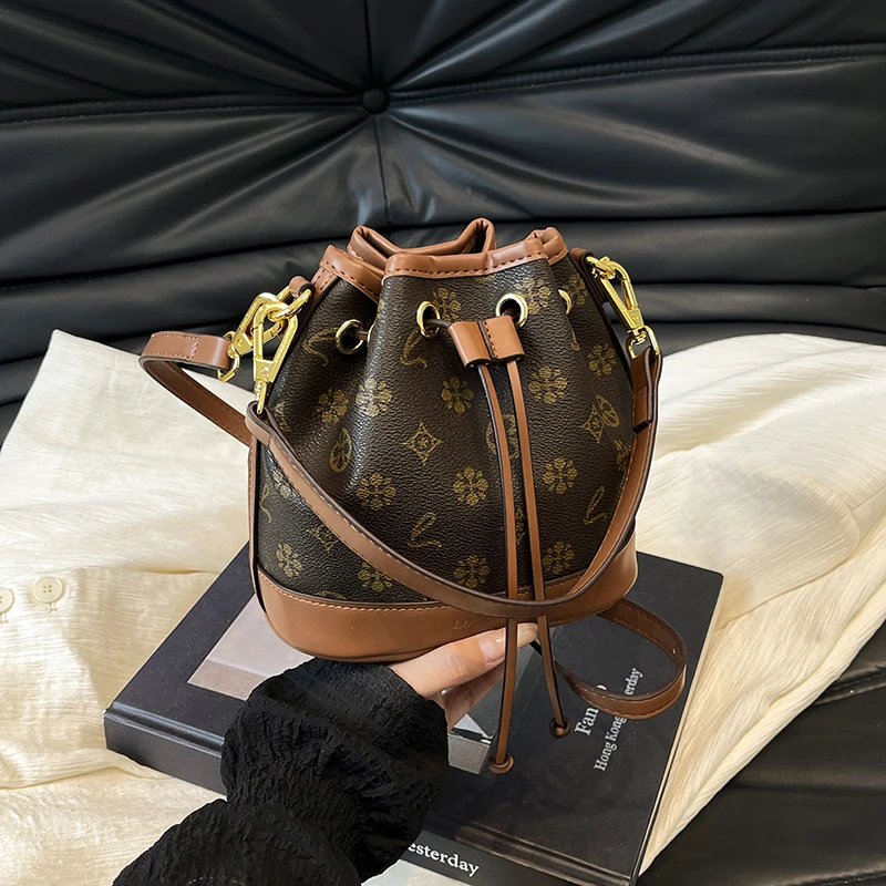 

Классическая элегантная кожаная сумка через плечо для женщин: женская сумка в дизайнерском стиле, шикарная сумка через плечо и через плечо