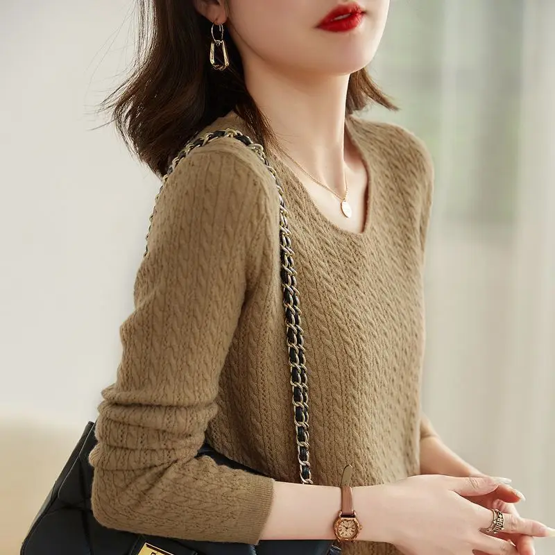 2024 New Summer Solid Color Simplicity Loose Office Lady T-shirts for Women Retro Striped Knitting Cotton Linen V Neck Chic Tops