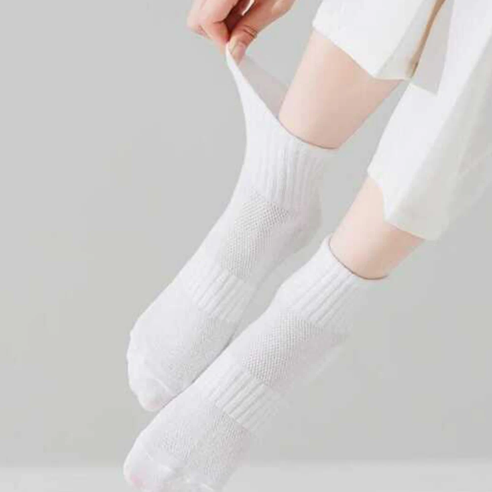 5 Pairs/Lot White Student Socks Breathable Sweat-Absorbing Sports Men Women Fashionable Comfortable High-Quality Business Socks