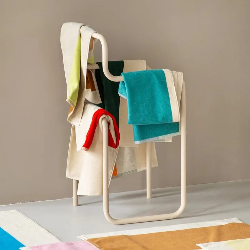 Creative fashion coat rack Simple metal floor coat rack Home B & B Hotel