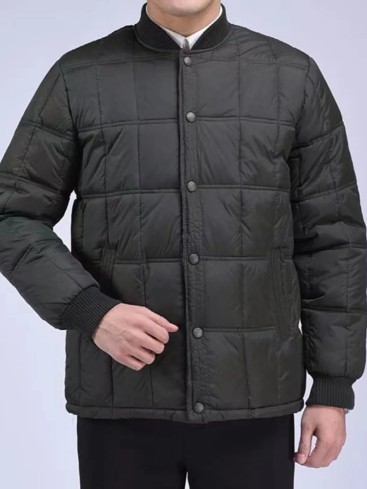 

Утепленная зимняя хлопковая куртка для папы, теплая и теплоизоляционная, для мужчин среднего и старшего возраста, внутренняя одежда, маленькое хлопковое пальто.