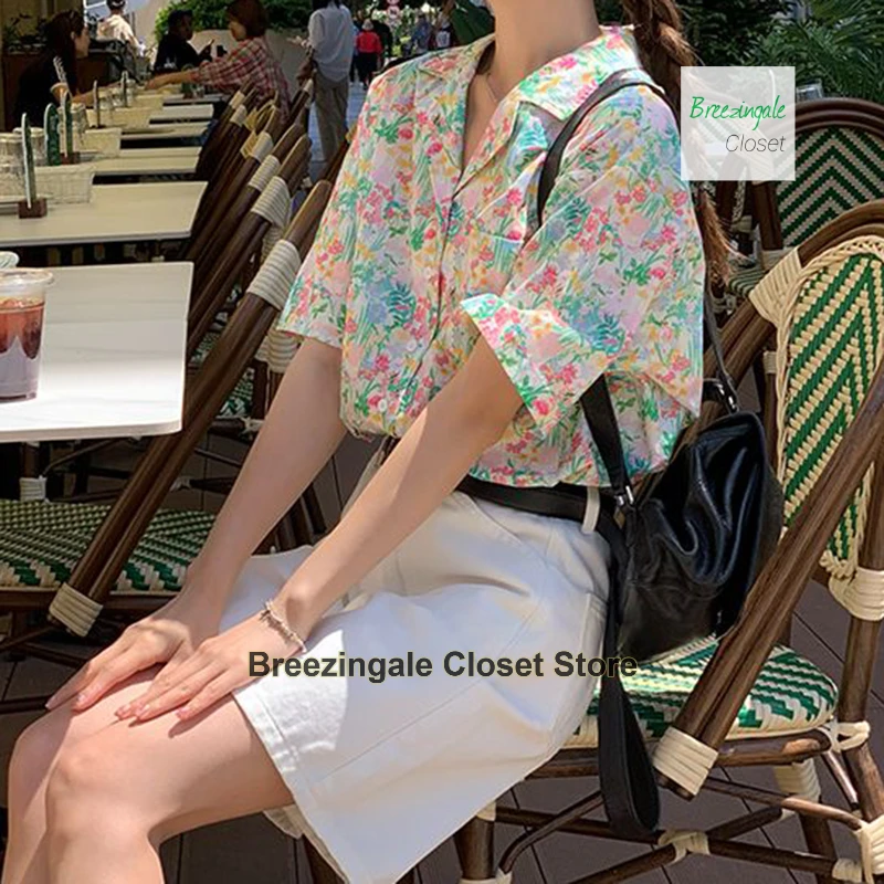 Japanese pastoral oil painting floral shirt female summer new fashion temperament dopamine wear Joker casual chiffon top.