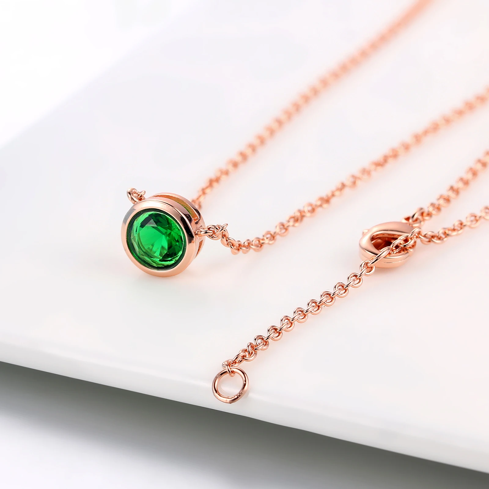 ZHOUYANG Necklace For Women Simple Style Cubic Zirconia Pendant Necklace Rose Gold Color Fashion Jewelry Brithday Gift ZYN388