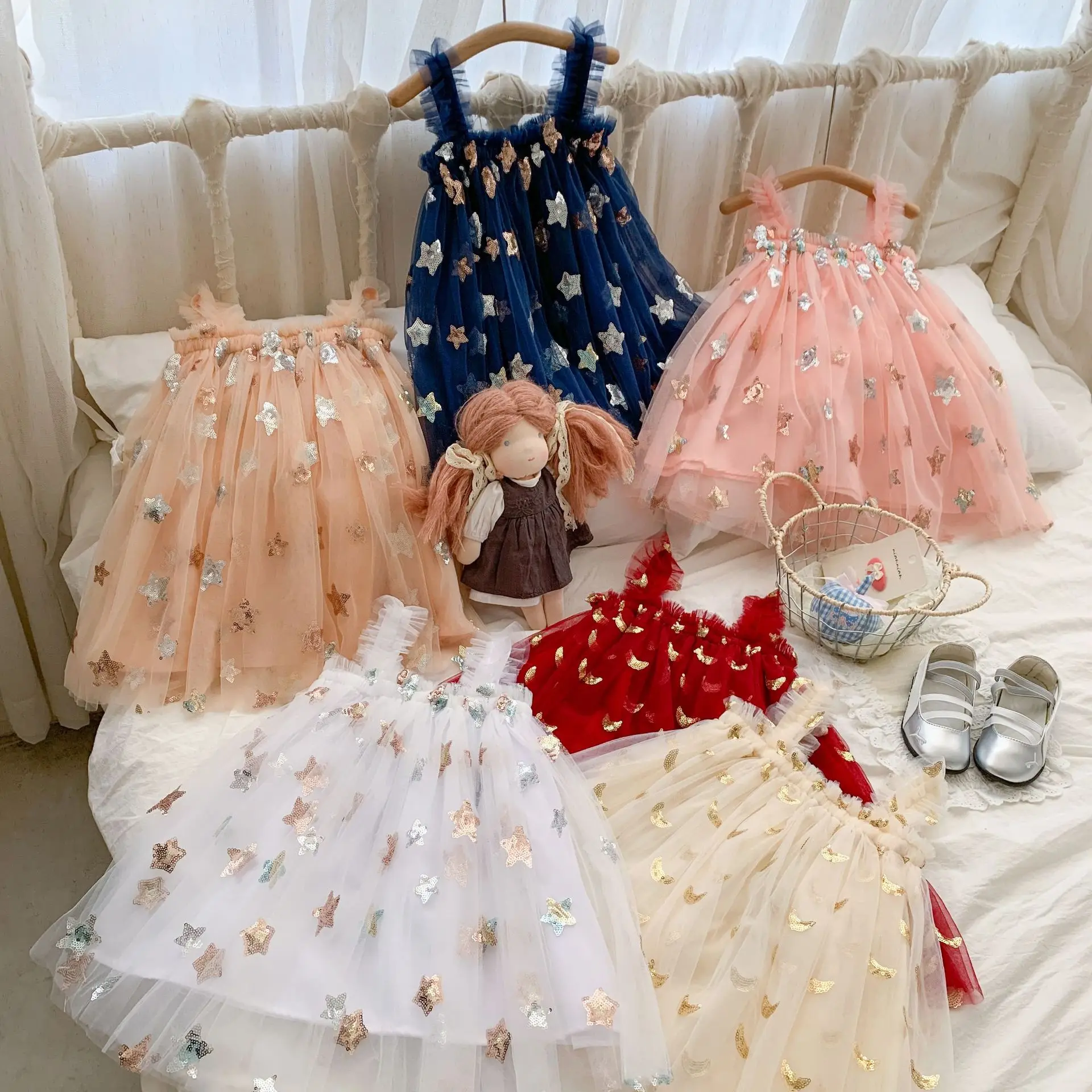 

Summer Girls' Princess Strap Sequins Star Tutu Baby Girls Dress Toddler Sparkle Tulle Vestido Birthday Party Mesh Girly Dresses