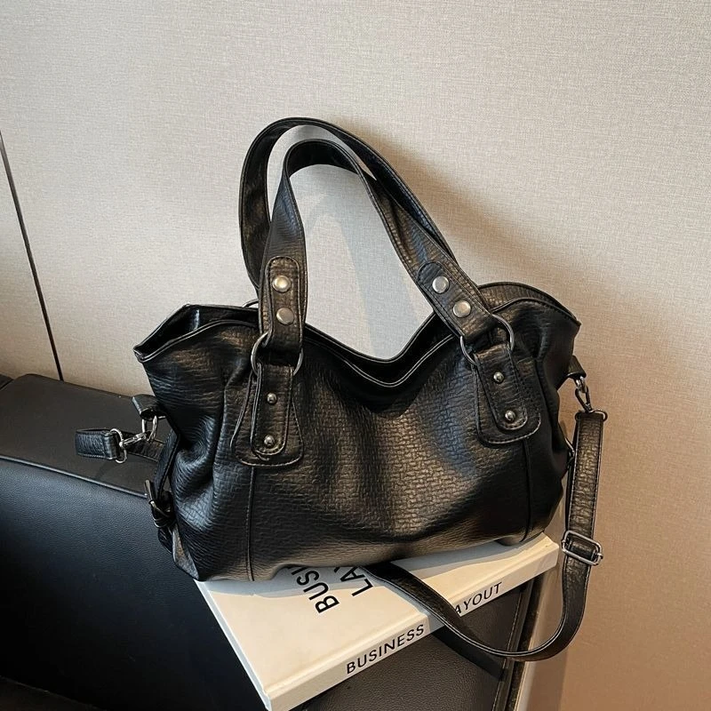 New Large-capacity Women' Bag Portable Fashion Casual Messenger Bag Shoulder Tote Commuter Travel Handbags High Appearance Level