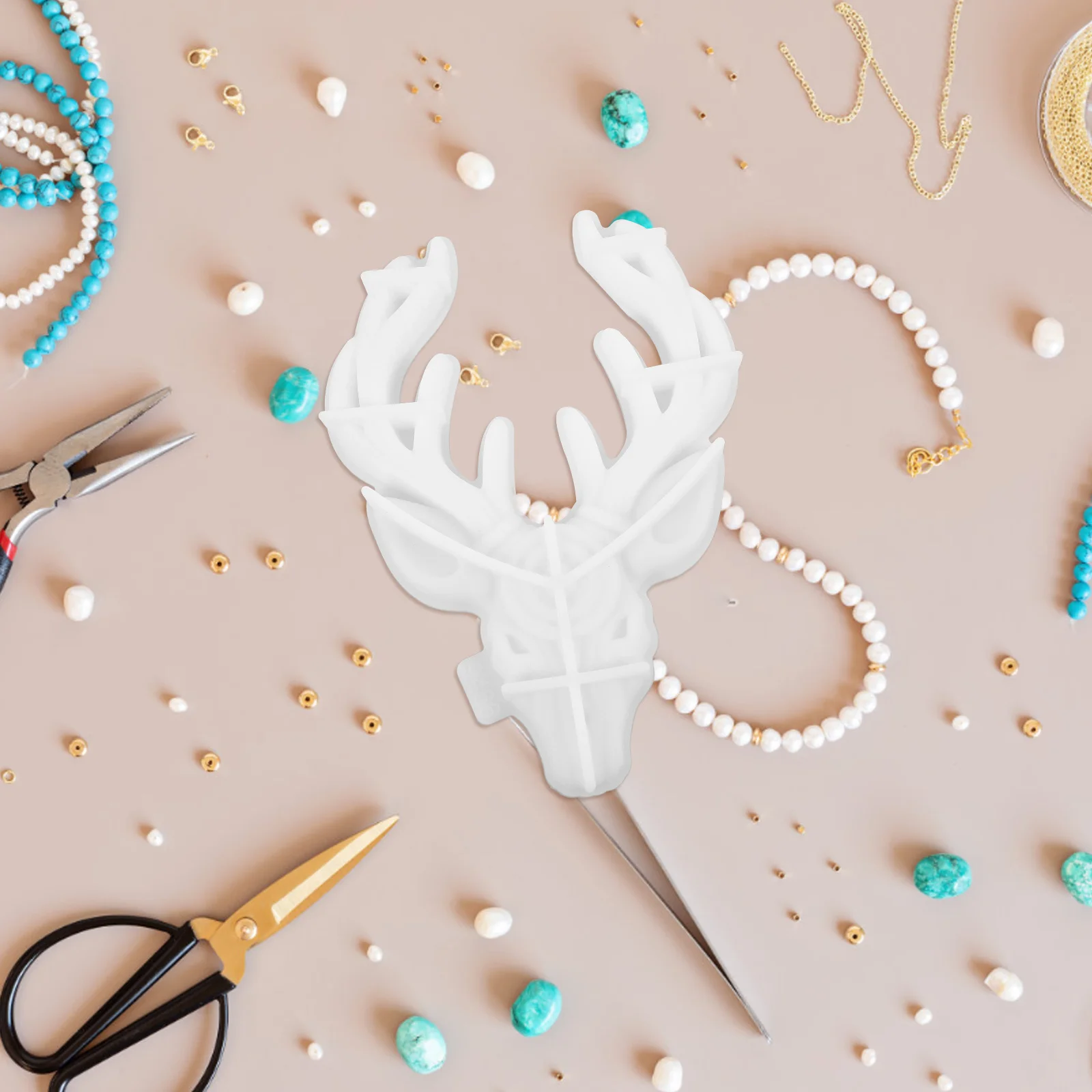 

Deer Head Silicone Mold Flexible Durable DIY Epoxy Casting Mold for DIY Wall Ornament Crafts Deer Head Shaped Molds