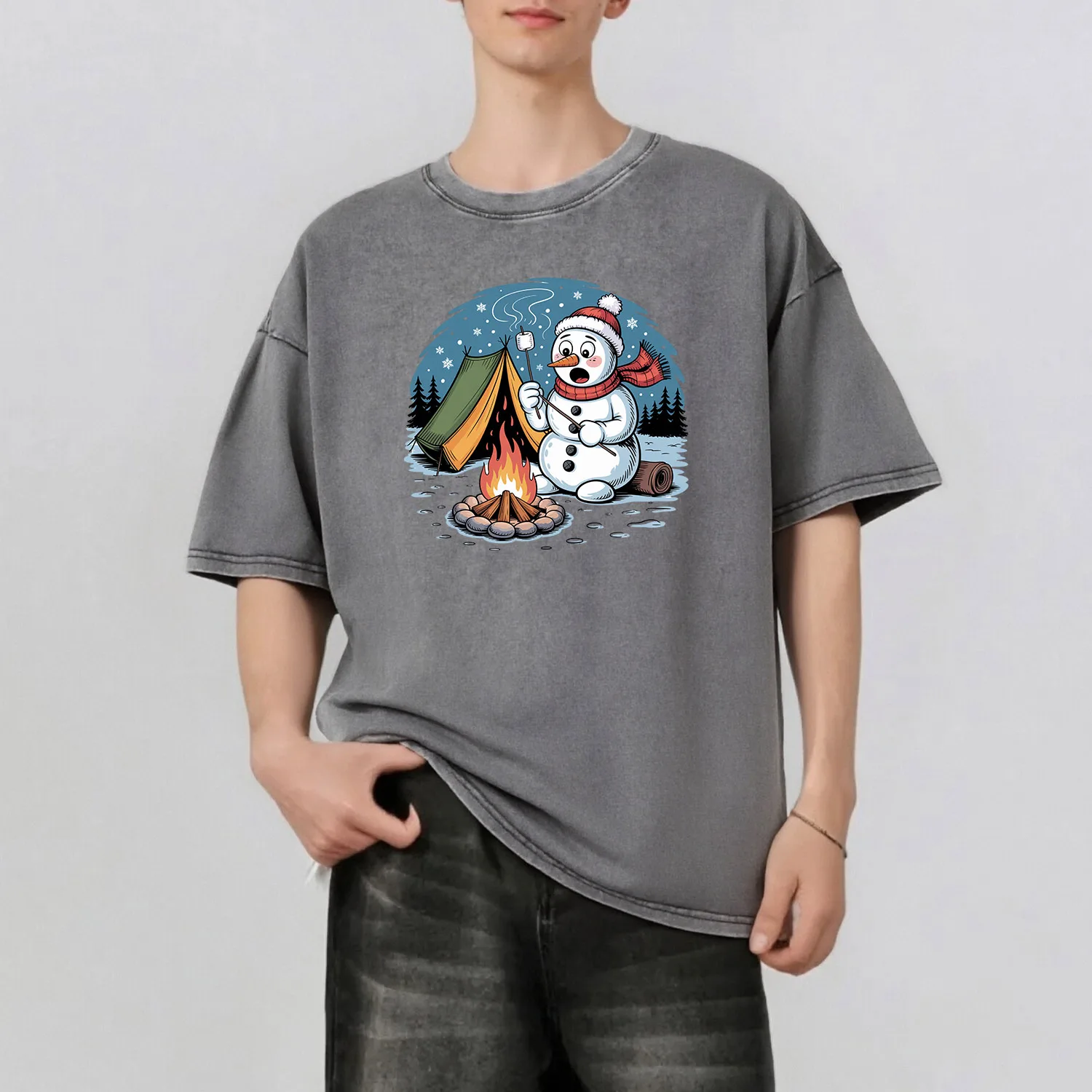 

Snowman Graphic Printing Men's Summer Retro Style Washed Water T-Shirt Casual Short Sleeved Basic Men's Top 230G