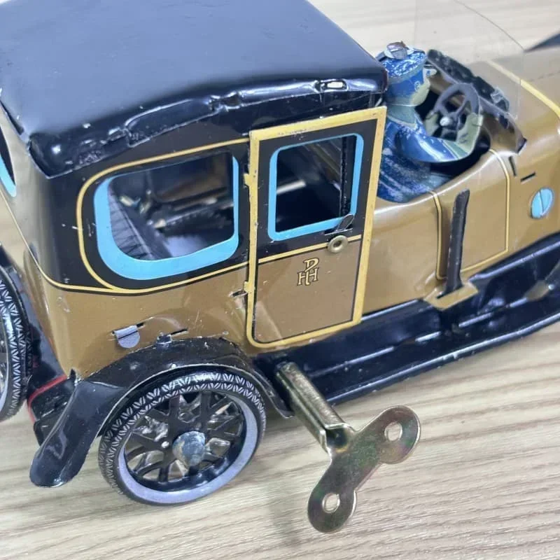 Giocattolo a carica Collezione per adulti Retro Metal Tin vintage auto Spagnolo Meccanico Orologio modello figura regalo di compleanno per bambini