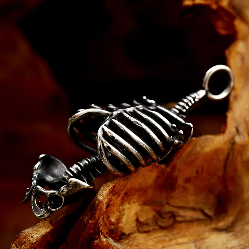 BEIER 2023 New Fashion Stainless Steel Skull Rib Skeleton Pendant For Men Punk Biker Vintage Retro Jewelry For Men Wholesale