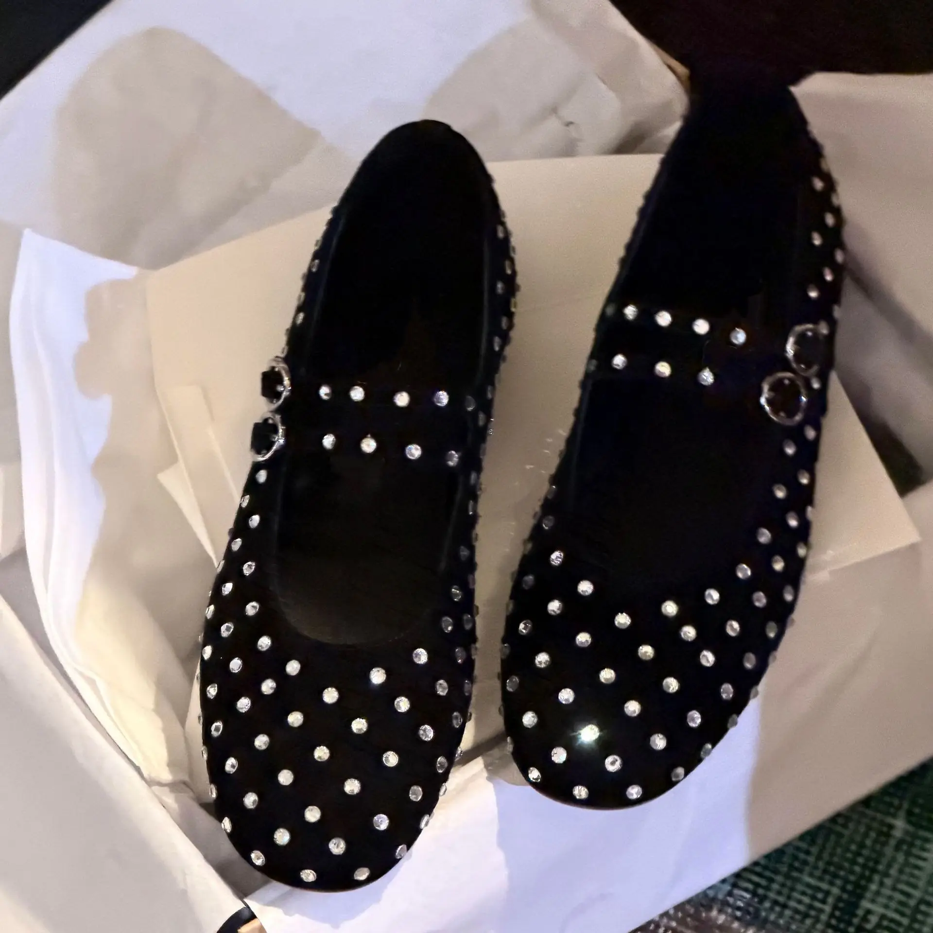 Velvet Edition French-Style Rhinestones Double-Buckle Mary Janes 2026 New Arrival Retro Round-Toe Low-Cut Ballet Flats For Women