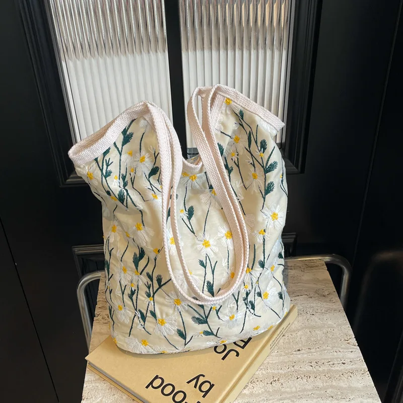 

Daisy Embroidered Tote Bag Women Summer Large Capacity Cloth Bag Niche Embroidery Shoulder Bag Texture Bucket Bag Canvas Bag