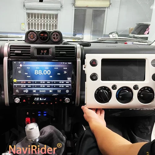 13.3インチ トヨタ FJクルーザー 2007-2012 CarPlay対応 カーラジオ Android 14 タッチスクリーン マルチメディアプレーヤー GPSナビゲーション ステレオ 4G