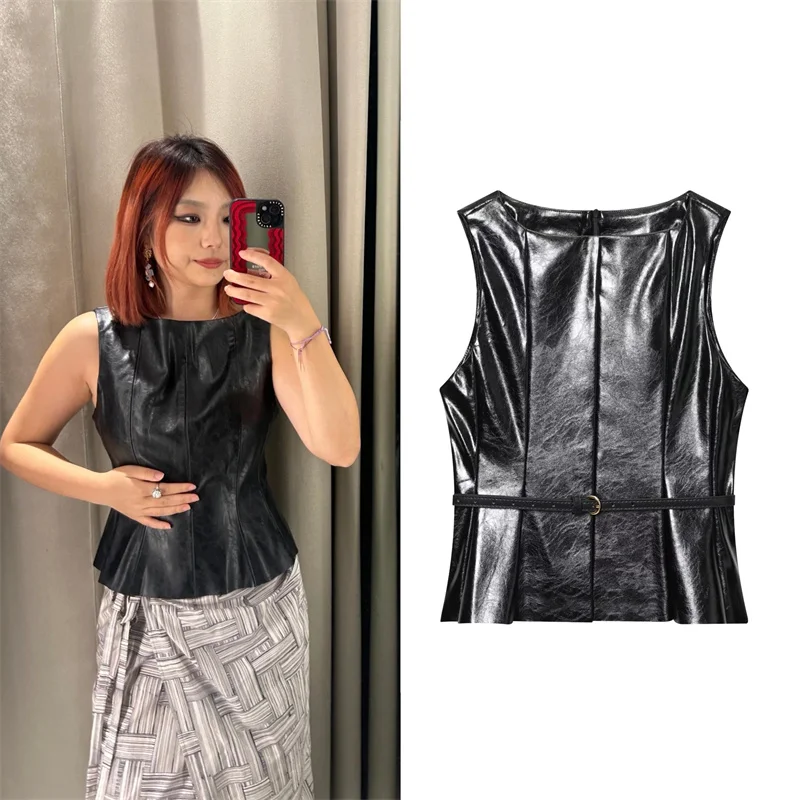 

Women's Top 2025 Autumn New Style Black Sleeveless Faux Leather Vest Top with Waist Belt Motorcycle Style Fashionable and Trendy