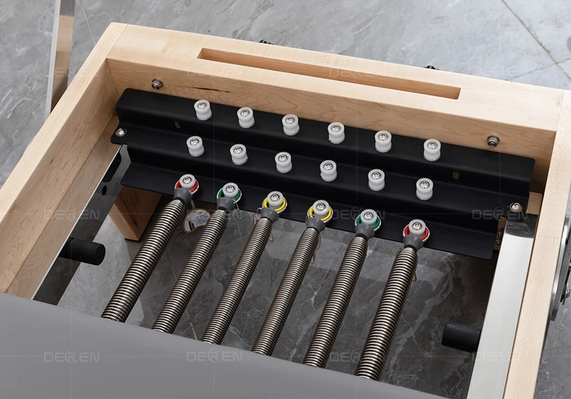 High Quality Adjustable Pilates Studio Reformer Direct From Factory Supply Oak Wood Material