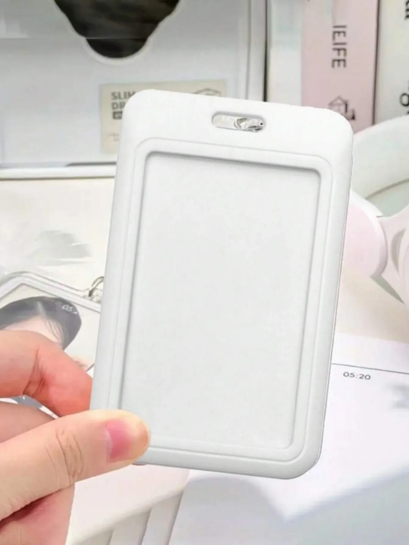 يمكن استخدام حامل البطاقة هذا مع قلادة على شكل نجمة كيس أو سلسلة مفاتيح. يمكنها تخزين بطاقات الهوية وبطاقات المشاهير، #5