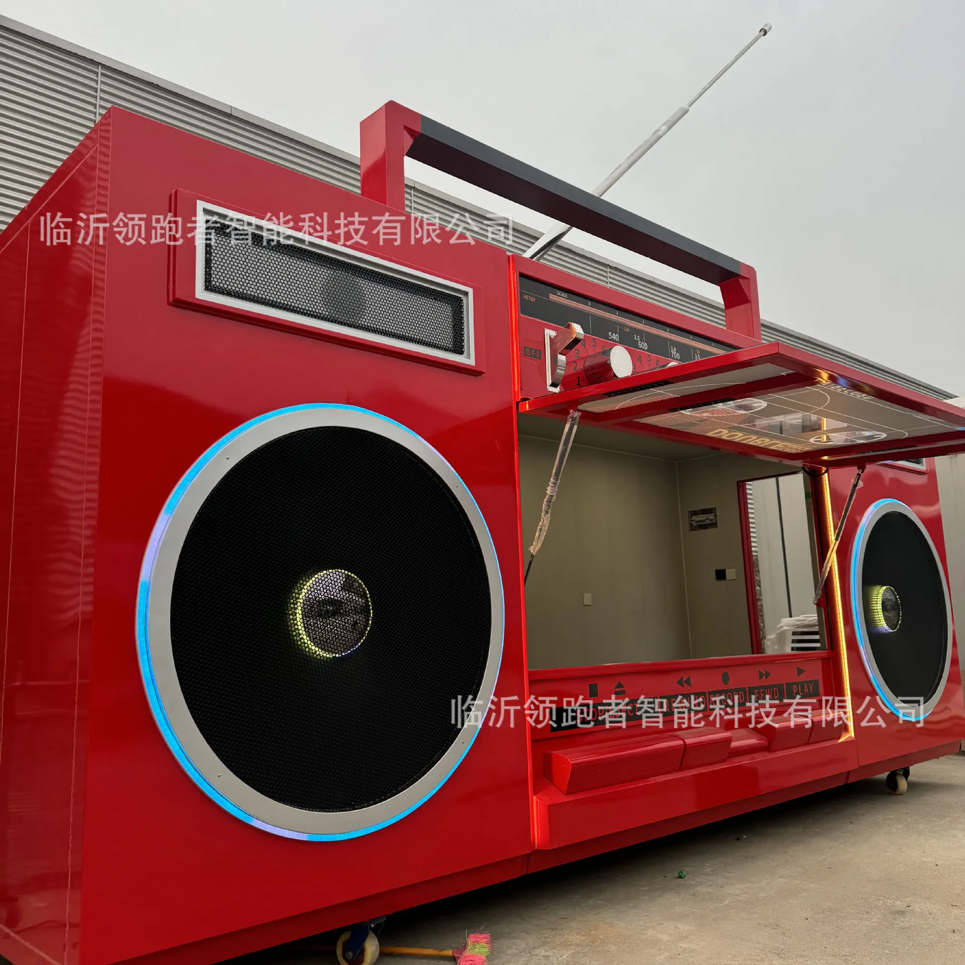 

2026 SELL Spot Large Recorder Dining Car Special Coffee Milk Tea Drink Sales Car Internet celebrity newsstand Fried snack truck