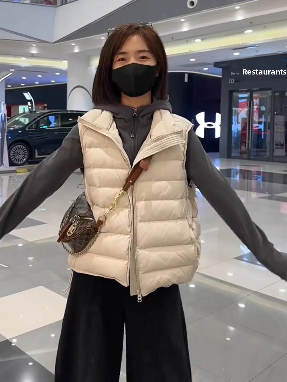 Trendy White Duck down Vest Women's Casual Warm Top Autumn Winter New Style Small Size Rib Bone Feather Jacket Zipper Closure