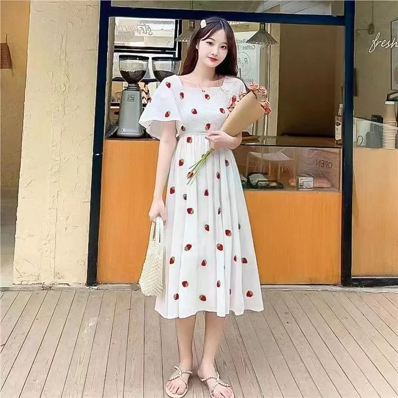 Women\'s Sweet and Elegant Super Immortal Forest Fruit Strawberry Print A- line Dress Elastic Bust Short Sleeve Mid Long Dresses