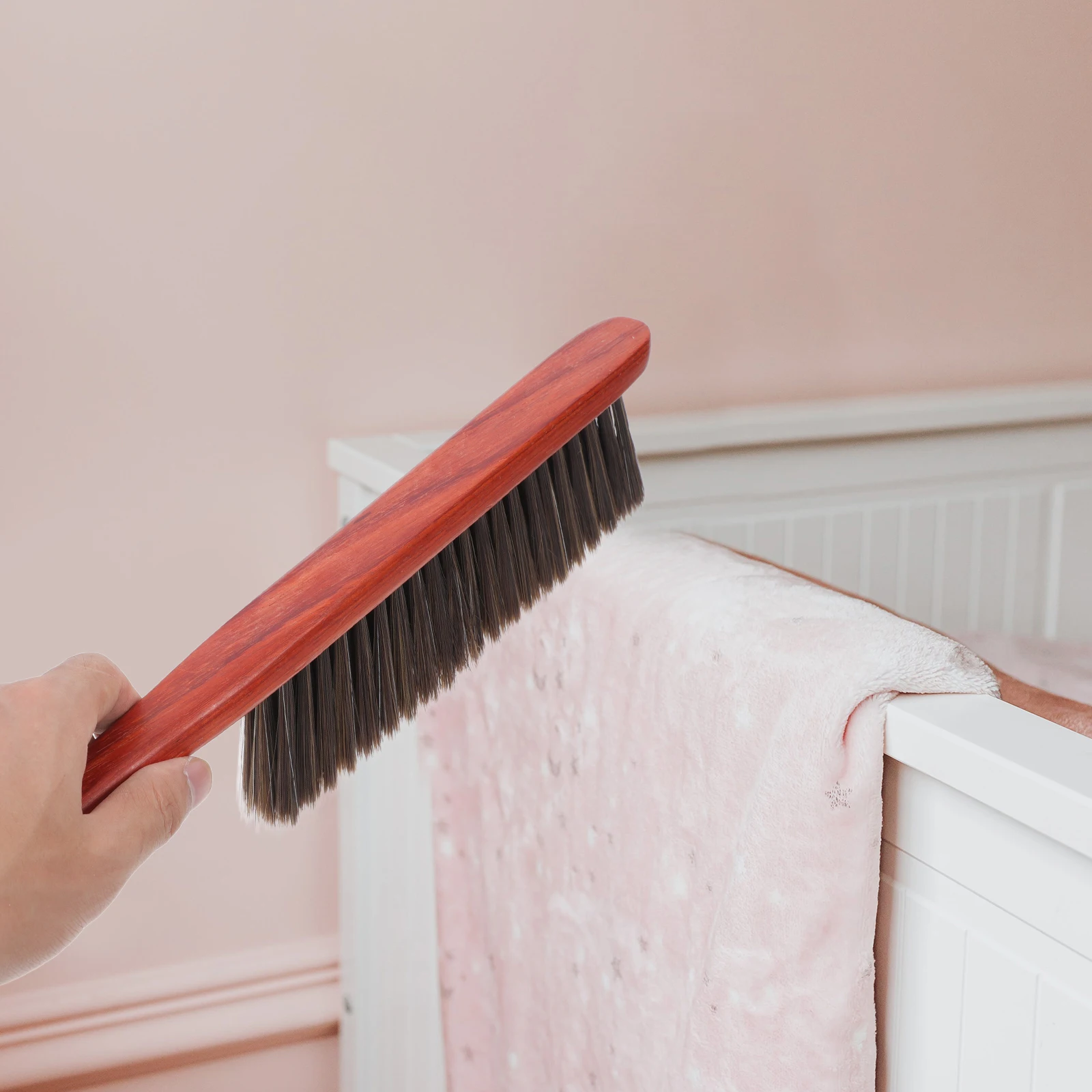 

Extended Handle Fireplace Cleaning Brush Soft Bristles Wood Hand Broom Dusting Bed Bench Ash Sweeping Ergonomic Grip