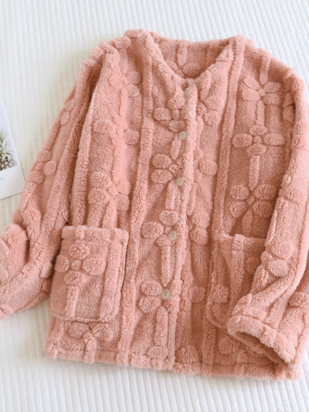 ملابس نوم نسائية بأكمام طويلة مبطنة بالصوف السميك فضفاضة بياقة على شكل V من المخمل ملابس منزلية بنمط الكارديجان بيجامة شتوية ...