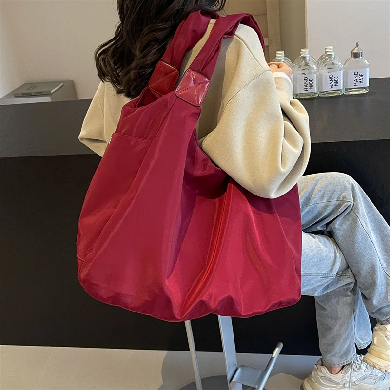 Large Capacity Nylon Shoulder Bags For Women Solid Unisex Leisure Or Travel Bags Big Korea Style Black Cloth Packages