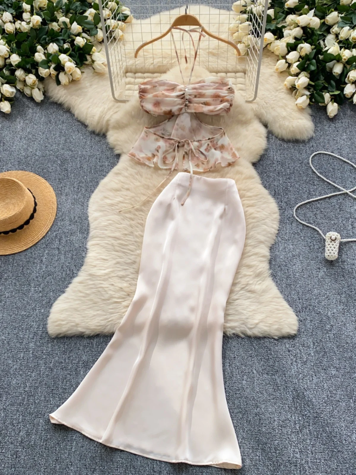 

Нелоновый шифоновый топ с вырезом на бретельках и атласная юбка Fi Tail f, женский комплект Faion, летняя коллекция 2024, коллекция